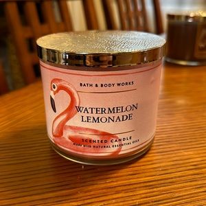 Bath and body works 3 wick candle